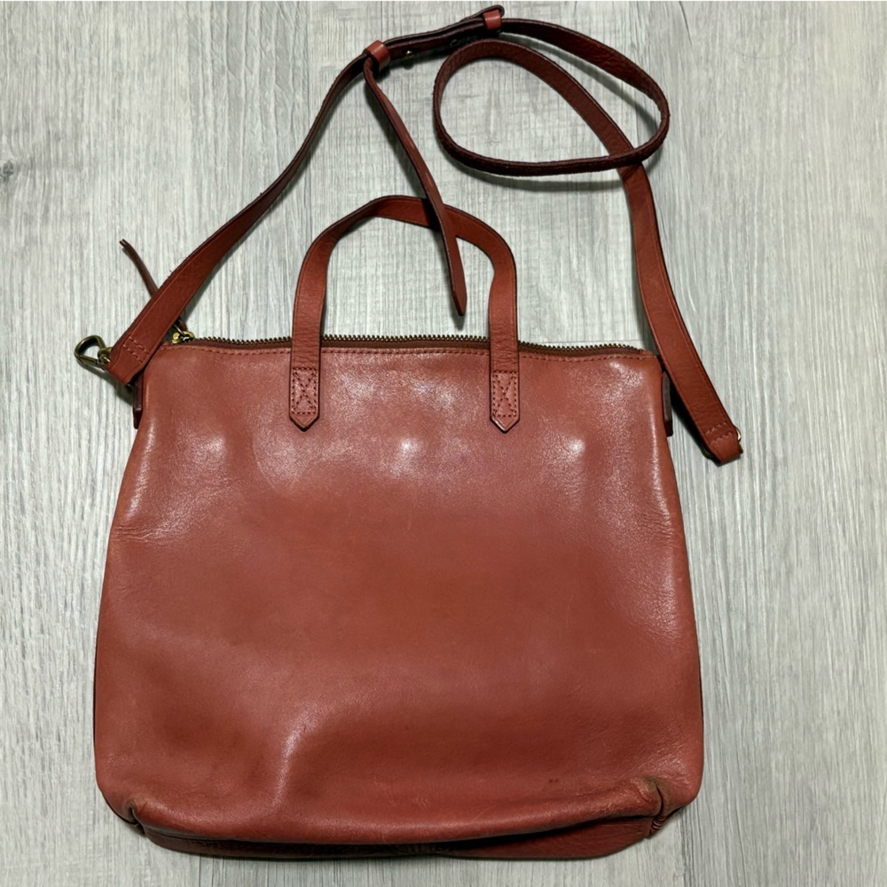 🔥 Madewell Bags Pink Leather Tag on Gray Fabric
